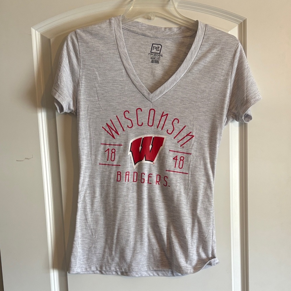 Reebok Gray Wisconsin Badgers V-Neck Tee